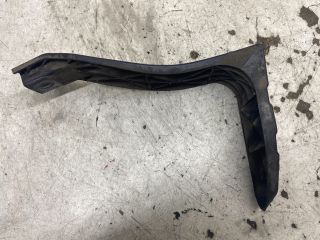 bontott AUDI A4 B6 Bal Sárvédő Oldaltartó