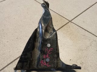 bontott AUDI A4 B6 Bal Sárvédő Oldaltartó