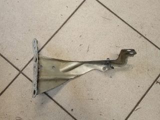 bontott AUDI A4 B6 Bal Sárvédő Oldaltartó