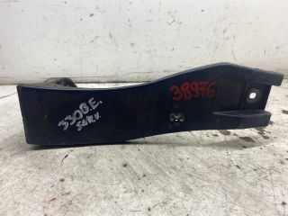 bontott AUDI A4 B6 Bal Sárvédő Oldaltartó