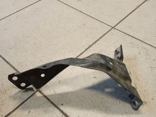 bontott AUDI A4 B6 Bal Sárvédő Oldaltartó