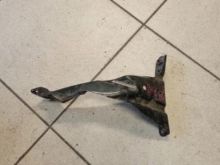 bontott AUDI A4 B6 Bal Sárvédő Oldaltartó