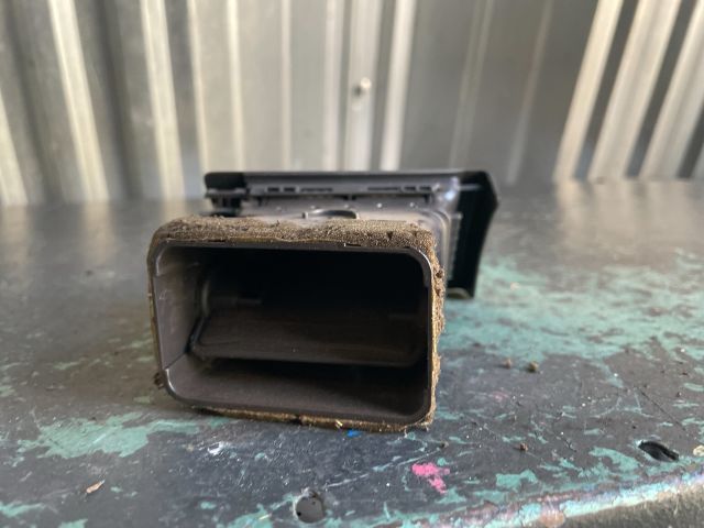 bontott AUDI A4 B6 Bal Szellőző