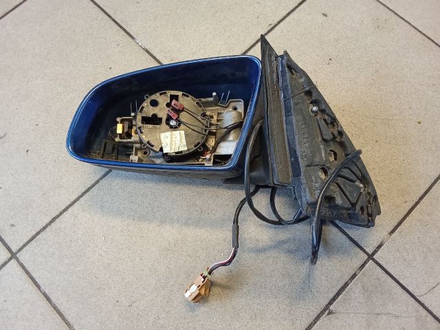 bontott AUDI A4 B6 Bal Visszapillantó Tükör Burkolat