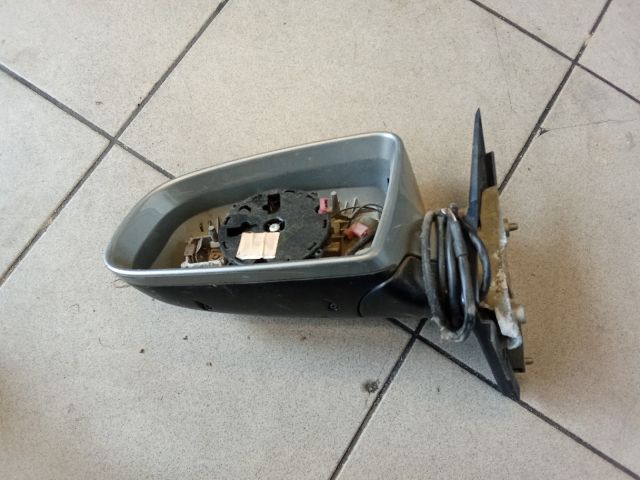 bontott AUDI A4 B6 Bal Visszapillantó Tükör Burkolat