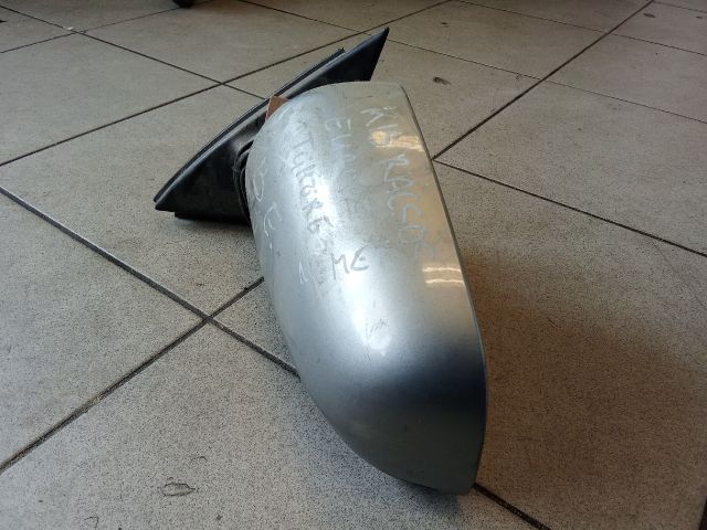 bontott AUDI A4 B6 Bal Visszapillantó Tükör Burkolat