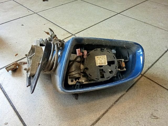bontott AUDI A4 B6 Bal Visszapillantó Tükör Burkolat