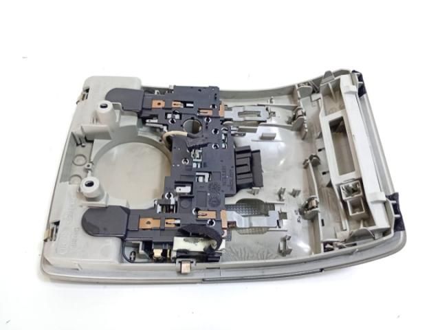 bontott AUDI A4 B6 Beltér Világítás Első