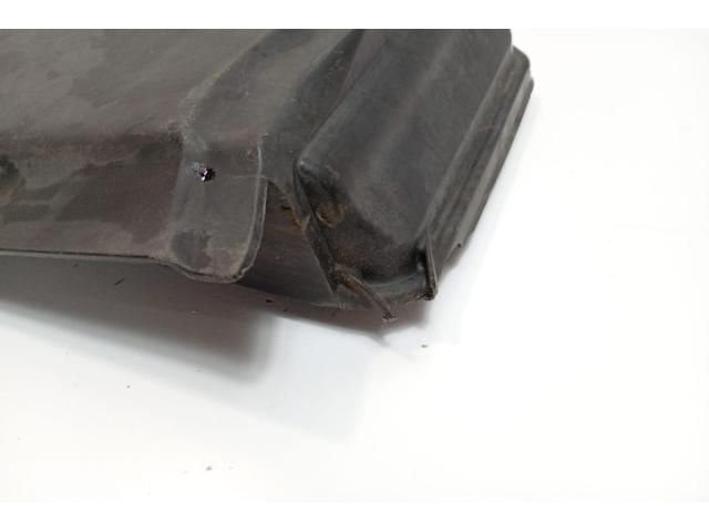 bontott AUDI A4 B6 Biztosítéktábla Fedél