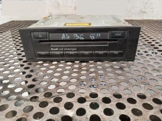 bontott AUDI A4 B6 CD / DVD Tár