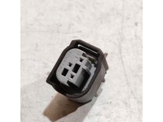 bontott AUDI A4 B6 Csatlakozó