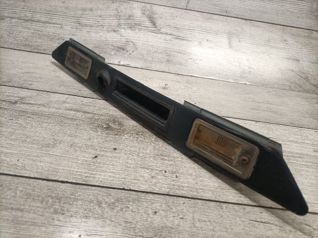 bontott AUDI A4 B6 Csomagtér Nyitó Kar / Gomb