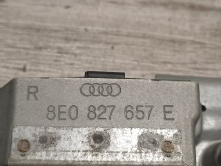 bontott AUDI A4 B6 Csomagtér Nyitó Kar / Gomb