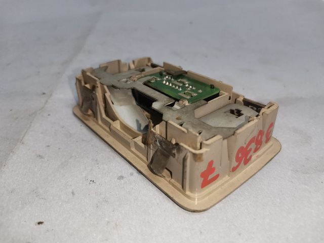 bontott AUDI A4 B6 Csomagtér Világítás