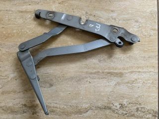 bontott AUDI A4 B6 Csomagtérajtó Jobb Zsanér