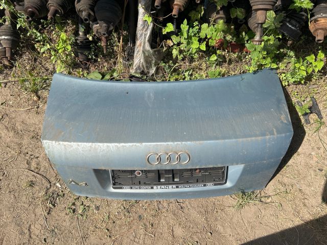 bontott AUDI A4 B6 Csomagtérajtó (Részeivel)