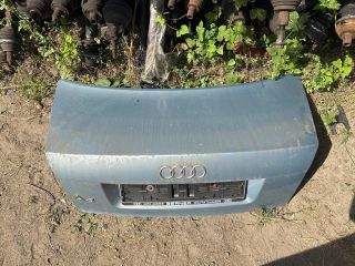 bontott AUDI A4 B6 Csomagtérajtó (Részeivel)