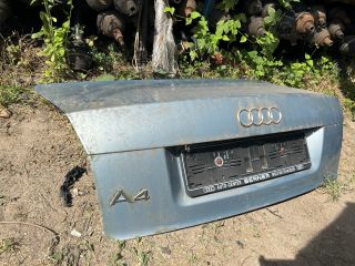 bontott AUDI A4 B6 Csomagtérajtó (Részeivel)