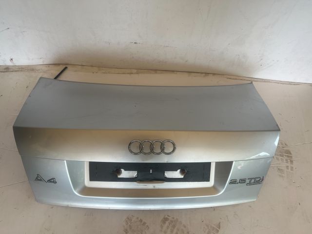 bontott AUDI A4 B6 Csomagtérajtó (Részeivel)