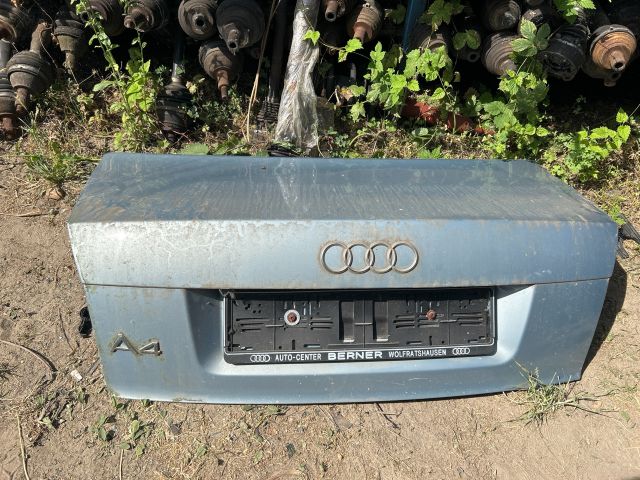 bontott AUDI A4 B6 Csomagtérajtó (Részeivel)