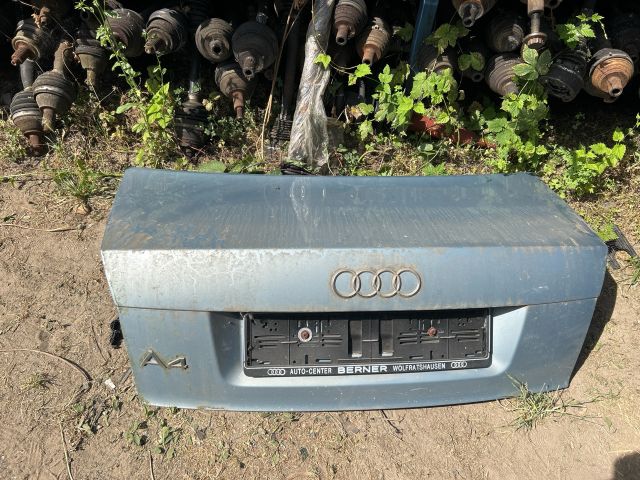 bontott AUDI A4 B6 Csomagtérajtó (Részeivel)