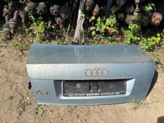 bontott AUDI A4 B6 Csomagtérajtó (Részeivel)