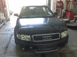 bontott AUDI A4 B6 Csomagtérajtó (Részeivel)