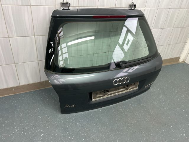 bontott AUDI A4 B6 Csomagtérajtó (Részeivel)