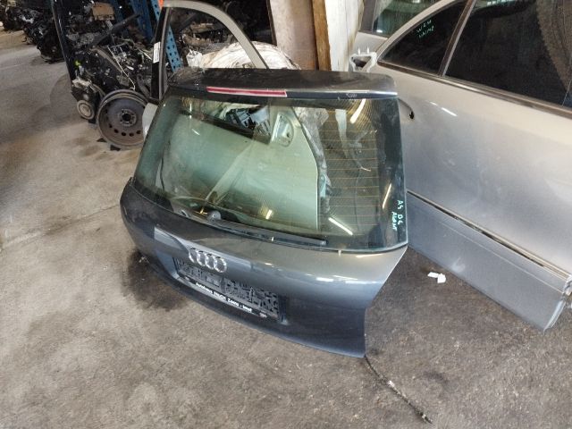 bontott AUDI A4 B6 Csomagtérajtó (Üres lemez)