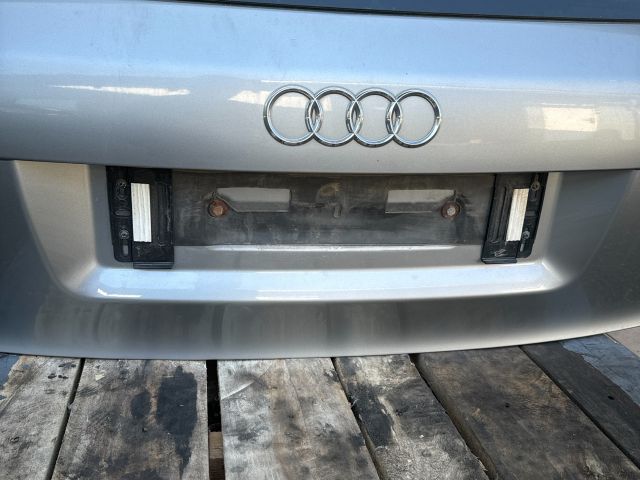 bontott AUDI A4 B6 Csomagtérajtó (Üres lemez)