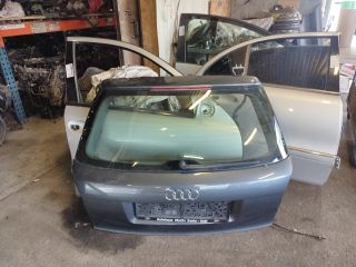 bontott AUDI A4 B6 Csomagtérajtó (Üres lemez)