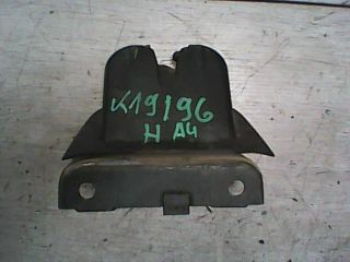 bontott AUDI A4 B6 Csomagtérajtó Zárbetét