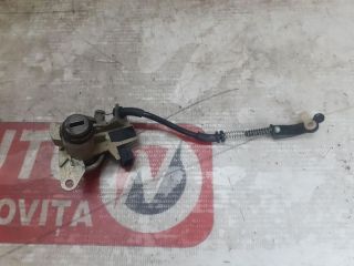 bontott AUDI A4 B6 Csomagtérajtó Zárbetét