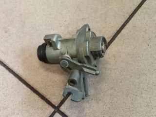 bontott AUDI A4 B6 Csomagtérajtó Zárszerkezet