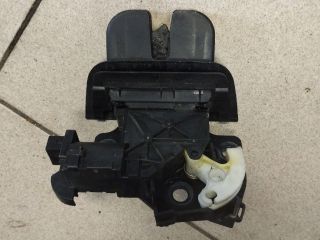 bontott AUDI A4 B6 Csomagtérajtó Zárszerkezet