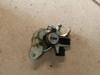 bontott AUDI A4 B6 Csomagtérajtó Zárszerkezet