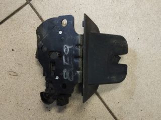 bontott AUDI A4 B6 Csomagtérajtó Zárszerkezet