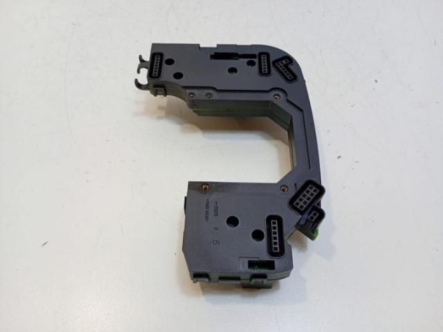 bontott AUDI A4 B6 Elektronika (Magában)