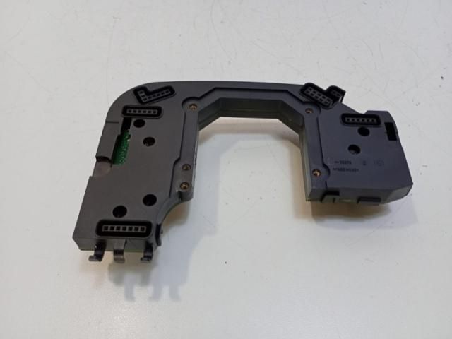 bontott AUDI A4 B6 Elektronika (Magában)