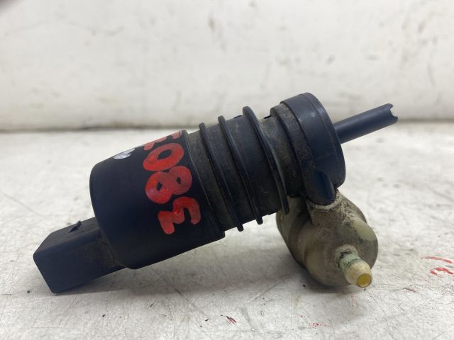 bontott AUDI A4 B6 Első Ablakmosó Szivattyú