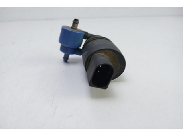 bontott AUDI A4 B6 Első Ablakmosó Szivattyú