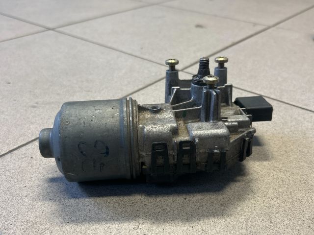 bontott AUDI A4 B6 Első Ablaktörlő Motor
