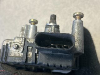 bontott AUDI A4 B6 Első Ablaktörlő Motor