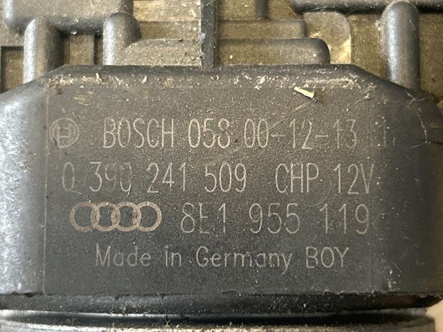 bontott AUDI A4 B6 Első Ablaktörlő Motor