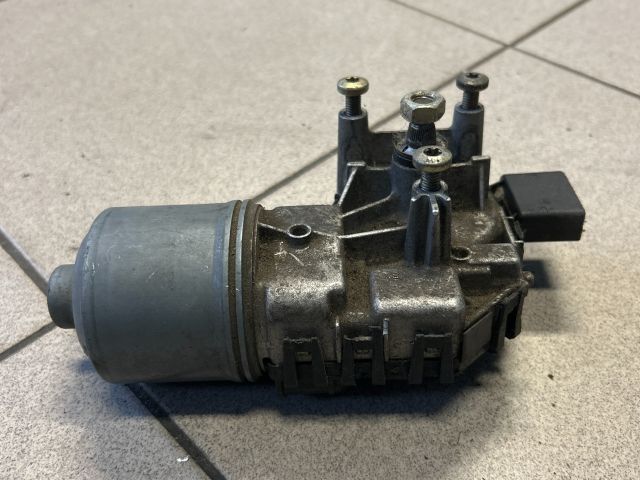 bontott AUDI A4 B6 Első Ablaktörlő Motor