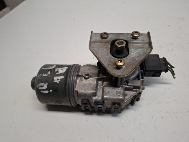 bontott AUDI A4 B6 Első Ablaktörlő Motor