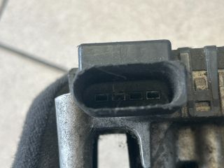 bontott AUDI A4 B6 Első Ablaktörlő Motor