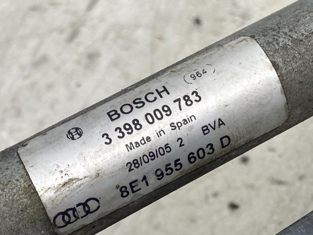 bontott AUDI A4 B6 Első Ablaktörlő Szerkezet Motorral