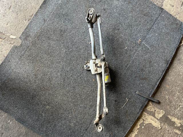 bontott AUDI A4 B6 Első Ablaktörlő Szerkezet Motorral