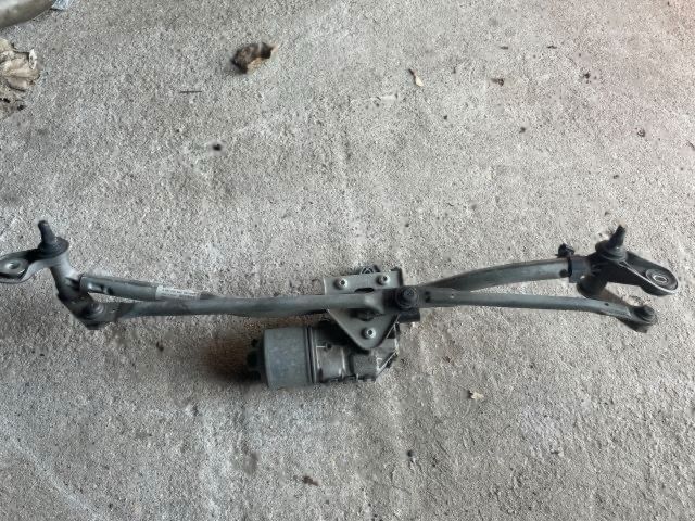 bontott AUDI A4 B6 Első Ablaktörlő Szerkezet Motorral